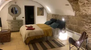 la villageoise, chambre troglodyte pitoresque au cœur du village - Image 2