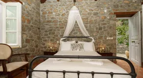 Nereids Guesthouse - Image 2