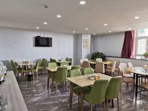 Pai Hotel Qingyang Xifeng Bei Street - Image 3