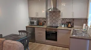 Old Garage Cottage - Beautiful Bijou Cottage close to Deal Beach ! - Image 4