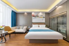 HongXing Hotel - Image 4