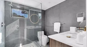 Waterfront Luxe Pool, Hot Tub, Theater, Games&more - Image 2