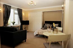 Apartment Bournemouth centre close to beach - Image 2