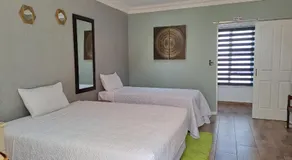 Ikamva Guest House - Image 2