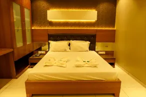 Hotel Ravikiran Kolhapur, NEAR GOKUL SHIRGAOV MIDC, KANERIWADI, 5 STAR MIDC, ON NH4 GOA HIGHWAY - Image 3