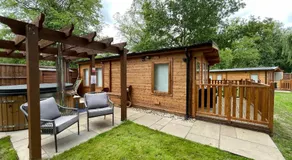 Lakeside Lodge 2, With Log burning Hot tub - Image 2