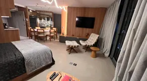 Barra Resort Studio - Praia Metrô Shoppings e Lazer Completo - Image 2