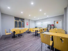 7 Days Inn (Yulin Jingbian County Minsheng Road Bus Station Branch) - Image 4