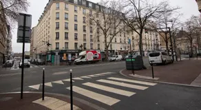 luxury apartement-near paris , metro , restaurant & bakery downstairs , 4 sleeps ,free WIFI - Image 4