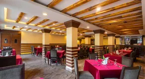 Yellow Pagoda Hotel - Image 4