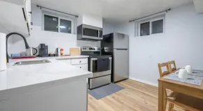Centre Street upper 2bedSuite 4408 - Image 5