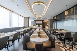 Home Inn Plus Shanghai New International Expo Center Gaoke West Road Metro Station - Image 3