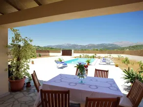 Landejendom i Campanet med privat pool - Image 1