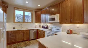 Prospector Point E 4Br 3,5Ba townhouse - Image 5
