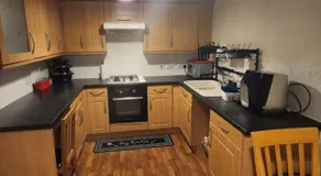 Mekees Luxury Apartment - Image 4