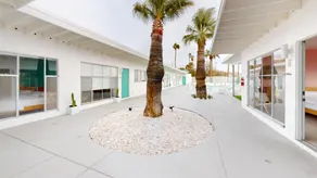 Sagewater Hotel - Image 4