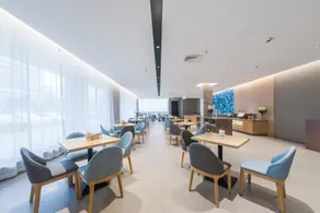 Home Inn Neo Qingdao Taidong Metro Station - Image 3