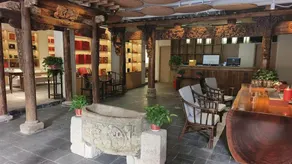 Waku Courtyard House (Dongming Bus Station) - Image 5