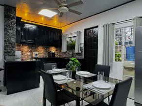 Holloway Hideaway - Image 4