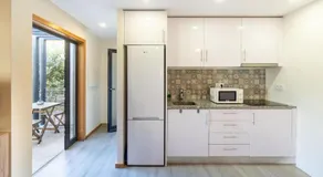 Sunset Apartments - Image 5