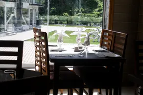 Kunhar Hotel RiverSide Block - Image 2