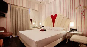 THE CRYSTAL BLUE XAIDARI HOTEL - Image 2