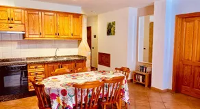 Family and Friends , Familienapartment Playa de San Juan - Image 4
