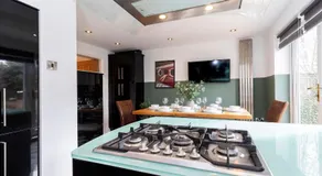 Stunning Bishop Auckland House with 5-bedrooms & 8 Beds Sleeps 12 with Free Parking by PureStay - Image 5