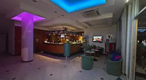 Abc Hotel - Image 4
