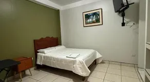 Libon's Hotel - Image 5