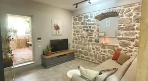Pool House Risan - Image 2