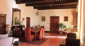 Hôtel et Restaurant Le Manoir - Echangeur A7-A9 - 24h-24h - Image 3