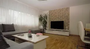 Luxury Apartment in Stuttgart - Image 2