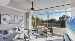 Luxurious 2 Beds 2 Baths Downtown Apartment - Image 3