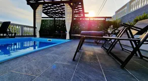 Sunny Holiday House with pool - Image 3