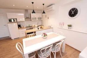 MILOTIC Two-Bedroom Apartment (A4) - Image 4