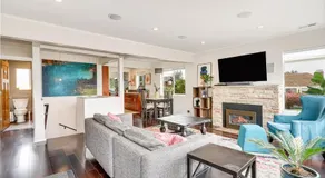 4 bd Home with Lake Views - Image 3