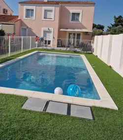 Modern villa and pool for 8 people - Image 4