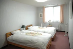 Hibari Onsen Hotel - Image 1