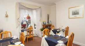 Cunard Guest House - Image 2