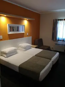 Road Lodge Rustenburg - Image 5