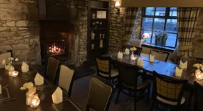 Lion and Unicorn Hotel - Image 3