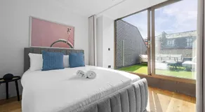 Stunning Luxury Townhouse in Centre of Manchester - Image 2