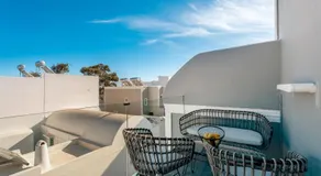 Oasis Suites Fira - Image 5