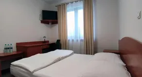Motel Port 2000 - Image 2