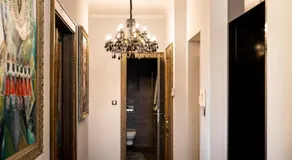 Premium Apt Kosice Center 3 Room 150m2 Hlavna Ulica - Image 5