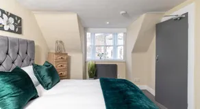 The Green Inn Rooms - Image 5