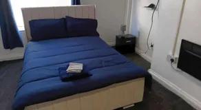 Cozy Studio in Oldbury with Extra Beds - Image 5