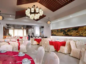 Vienna International Hotel Hezhou Zhaoping Administrative Center - Image 3