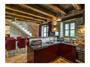 Rustic villa Zvonar with pool in Motovun - Image 3